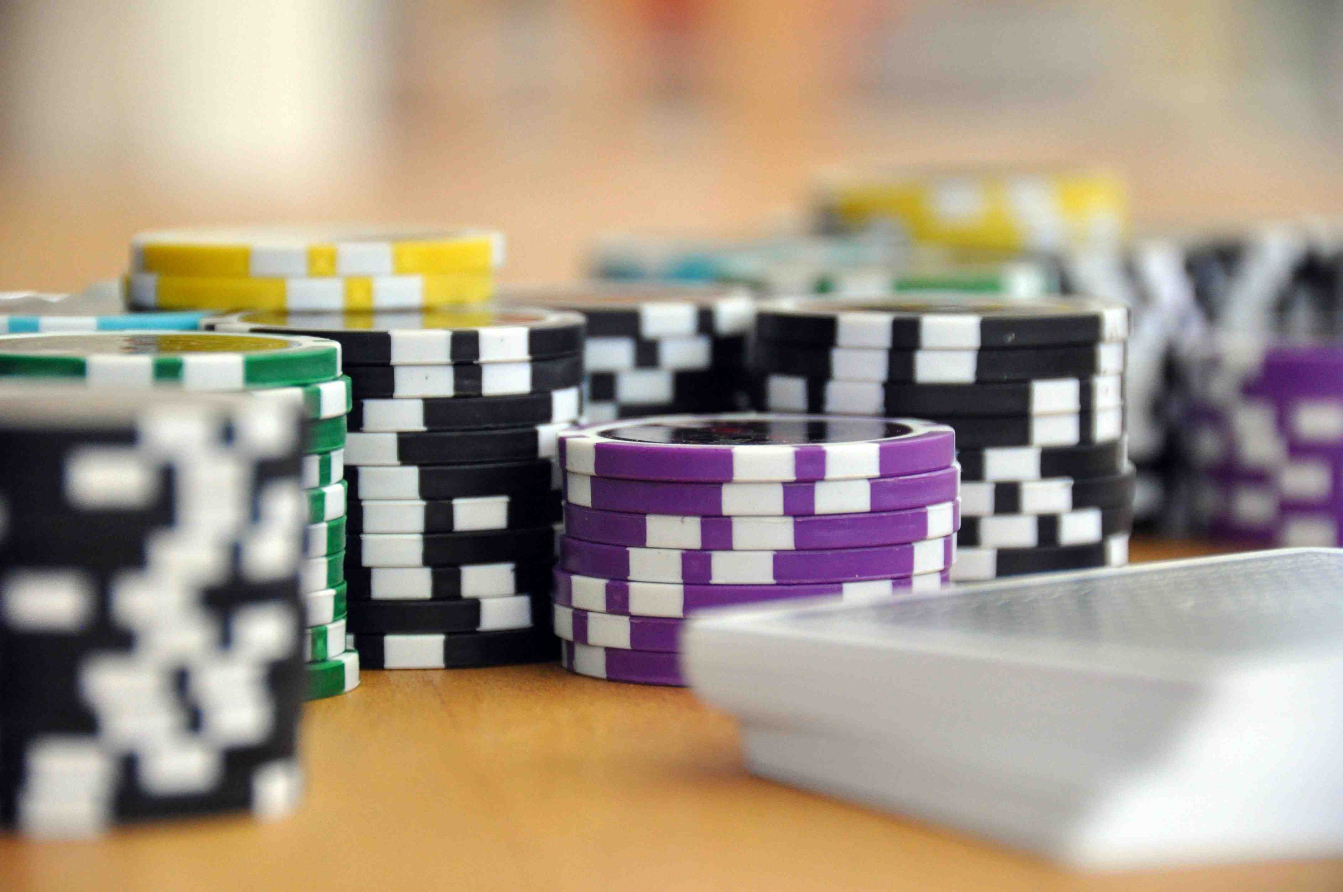 Filipino player making a deposit on pwinph using a mobile phone in the Philippines